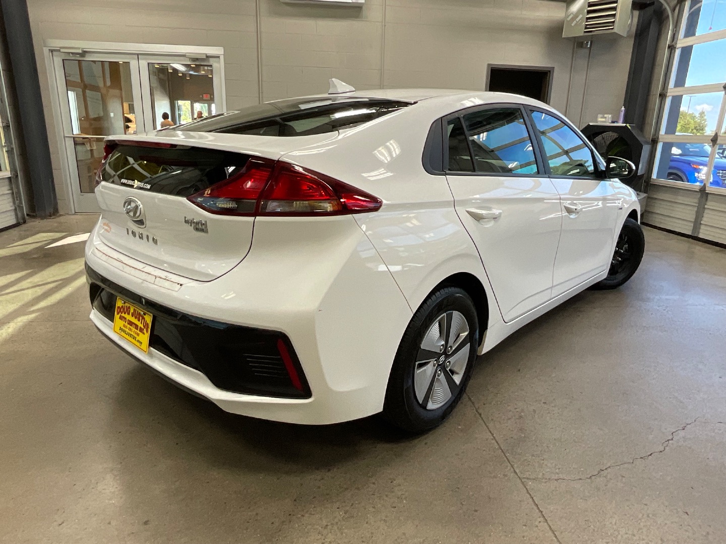 2017 Hyundai Ioniq Blue photo 4