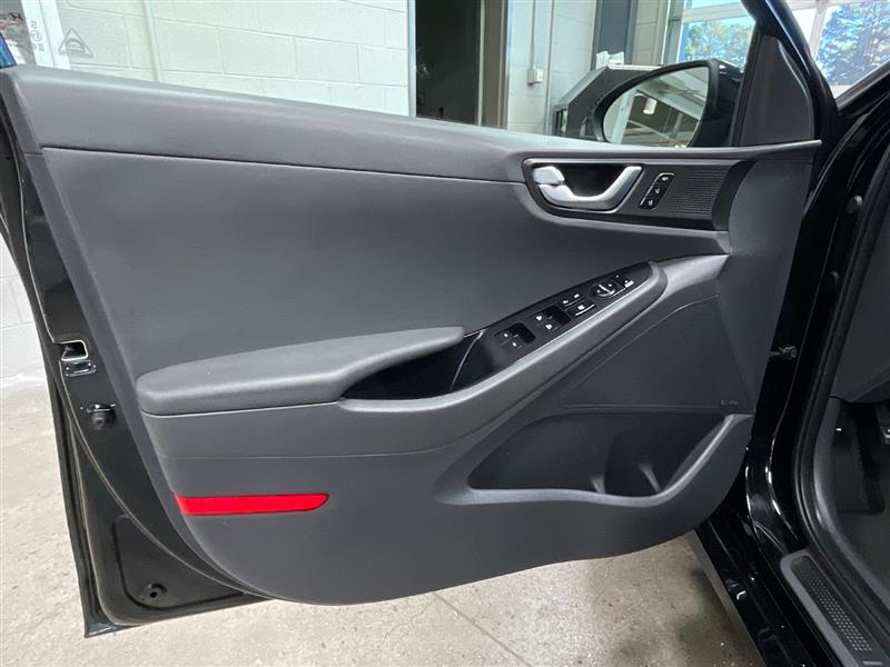 2019 HYUNDAI IONIQ PLUG-IN HYBRID Limited