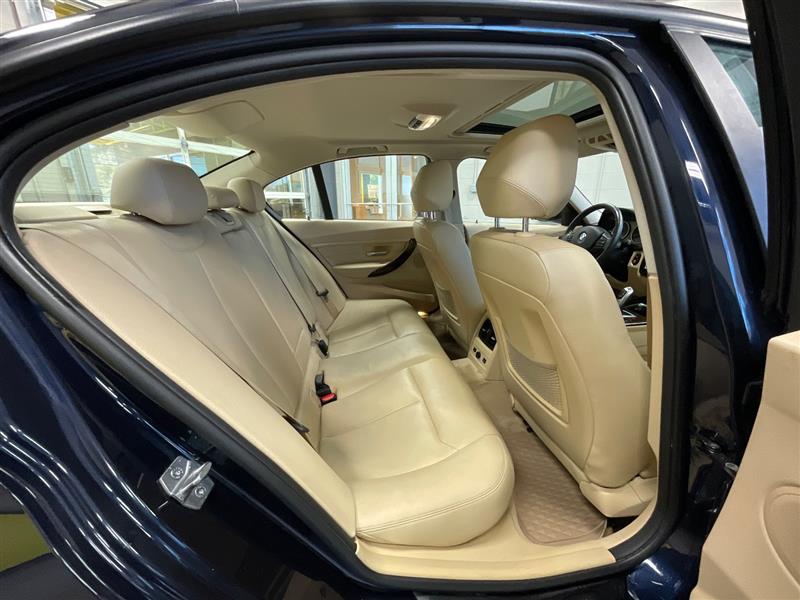 2013 BMW 3 SERIES 328i xDrive