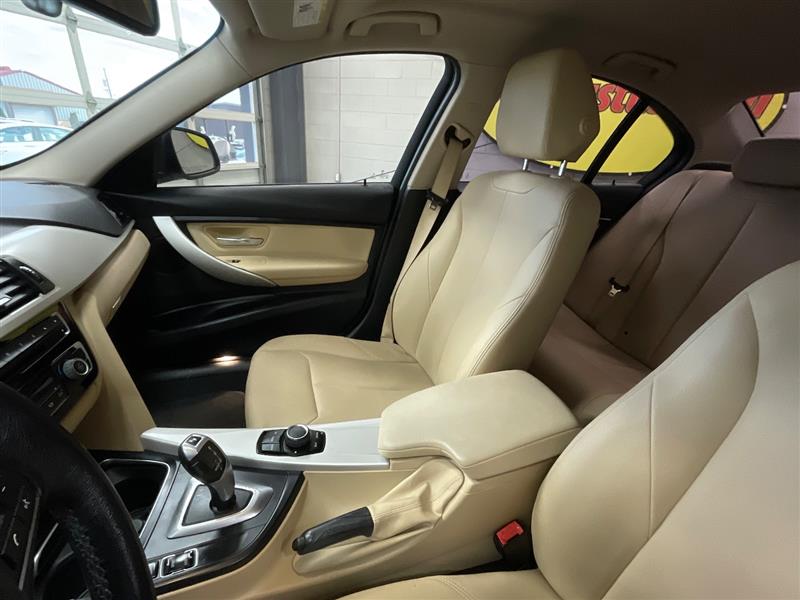 2017 BMW 3 SERIES 320i