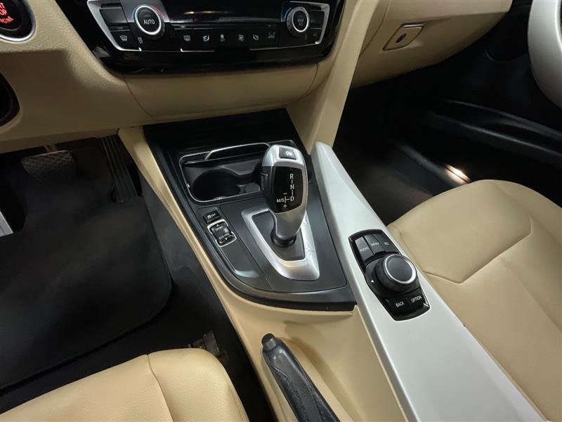 2017 BMW 3 SERIES 320i