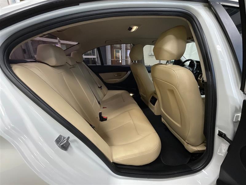 2017 BMW 3 SERIES 320i