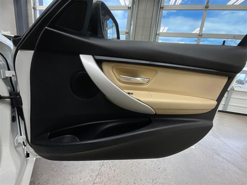 2017 BMW 3 SERIES 320i