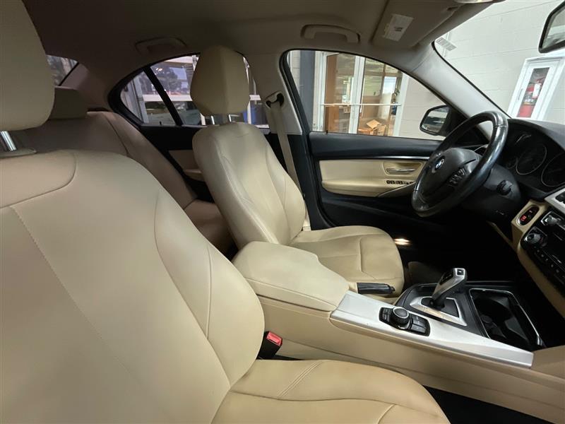 2017 BMW 3 SERIES 320i