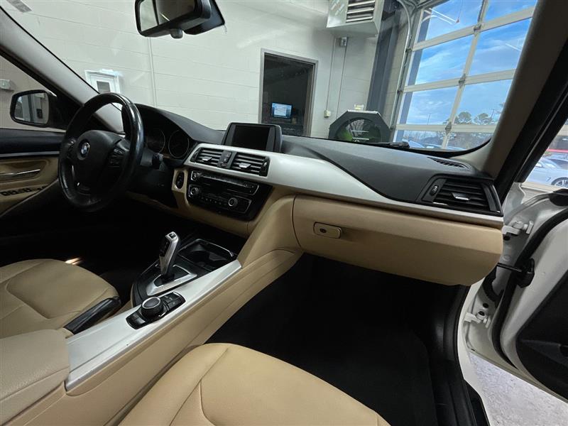 2017 BMW 3 SERIES 320i
