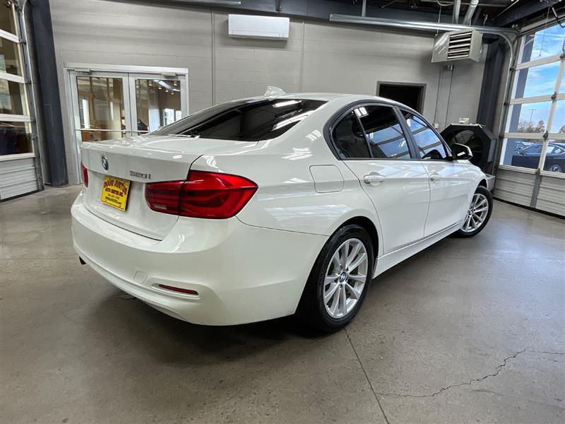 2017 BMW 3 SERIES 320i