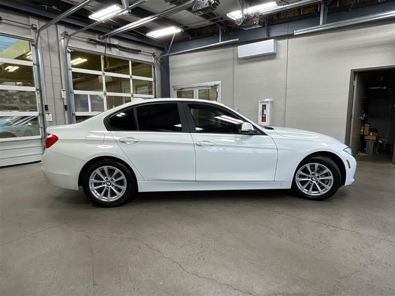 2017 BMW 3 SERIES 320i