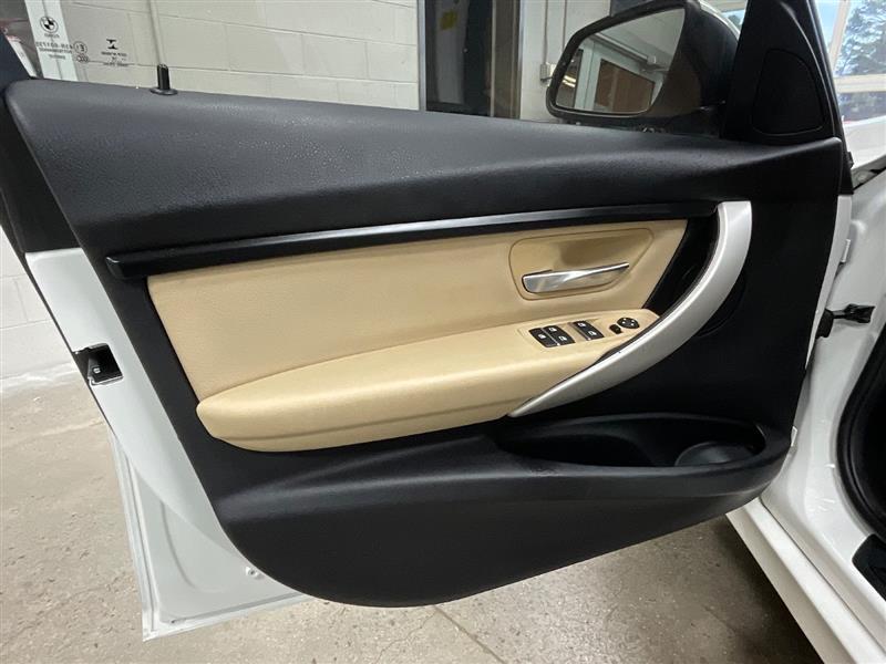 2017 BMW 3 SERIES 320i