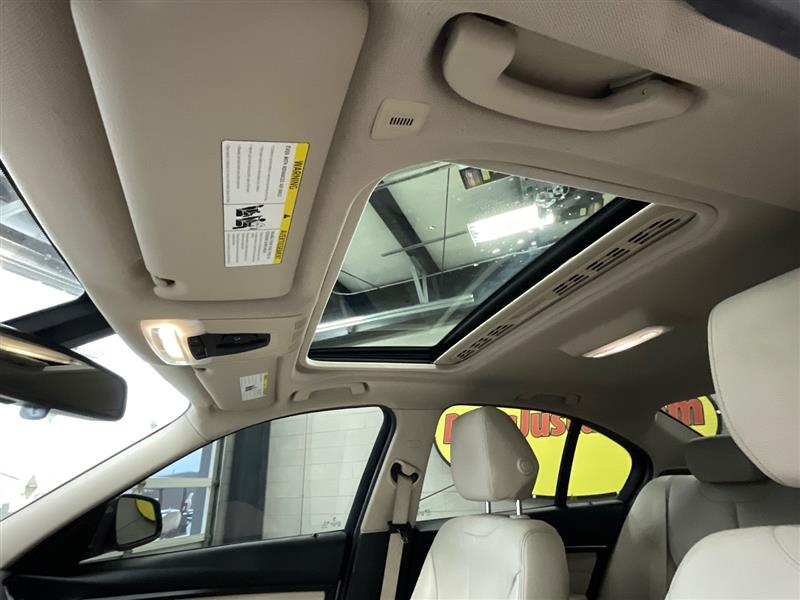 2018 BMW 3 SERIES 320i