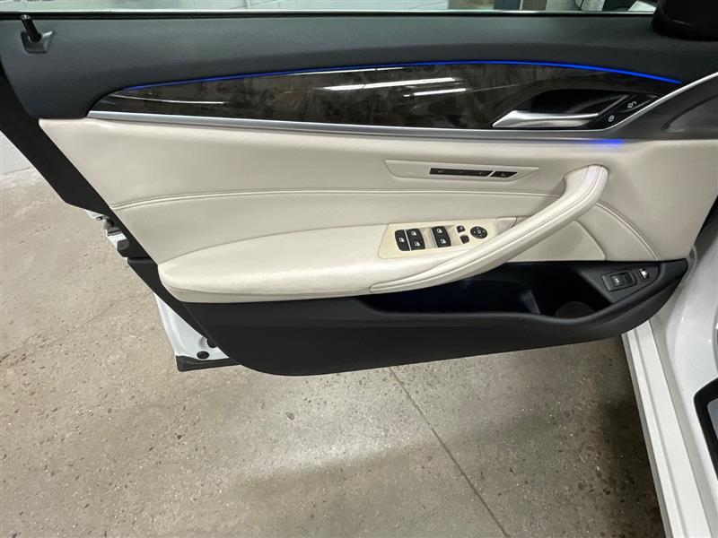 2018 BMW 5 SERIES 530e xDrive iPerformance