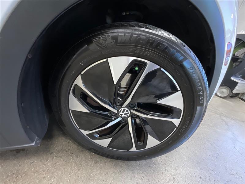 2021 VOLKSWAGEN ID.4 Pro