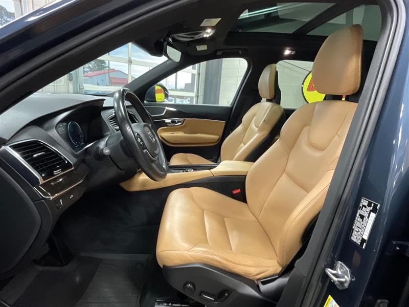 2018 VOLVO XC90 MOMENTUM