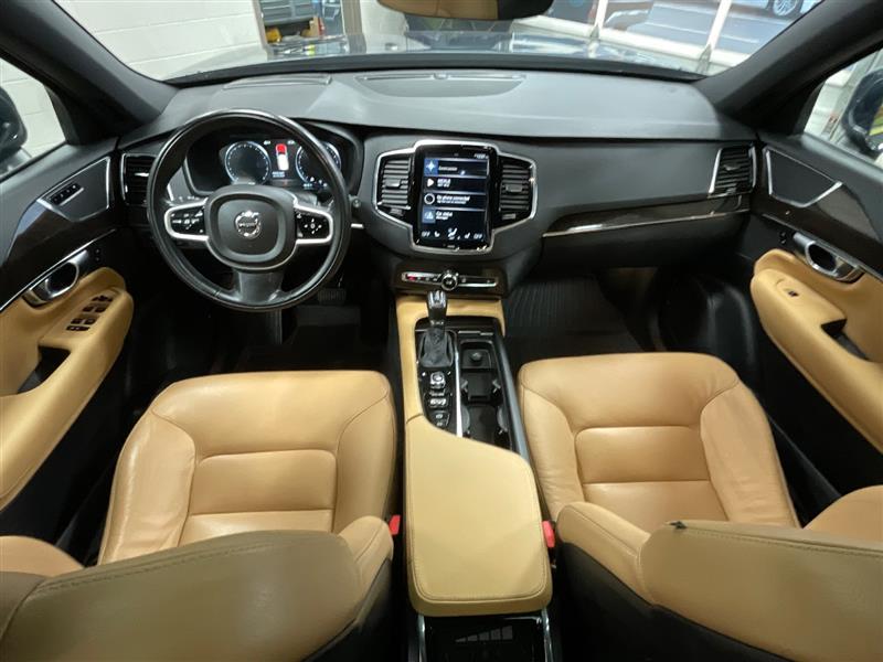 2018 VOLVO XC90 MOMENTUM