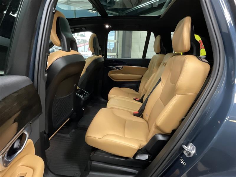 2018 VOLVO XC90 MOMENTUM