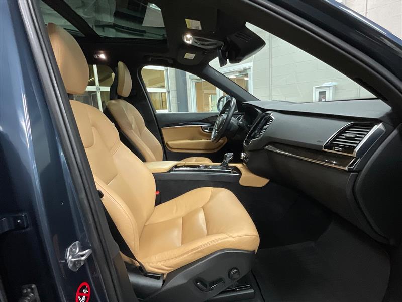 2018 VOLVO XC90 MOMENTUM