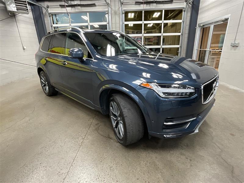 2018 VOLVO XC90 MOMENTUM