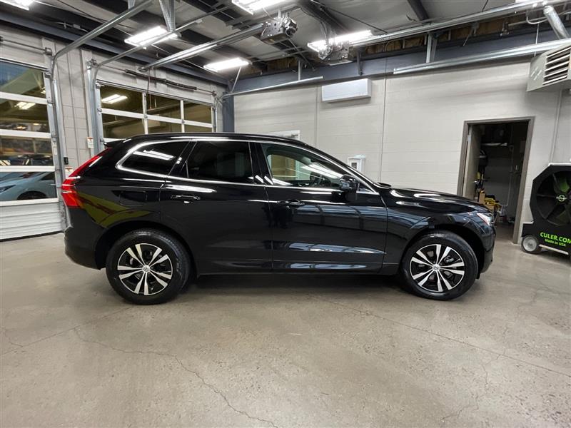 2023 VOLVO XC60 B5 Core