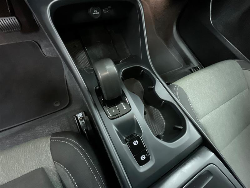 2024 VOLVO XC40 Core Dark Theme