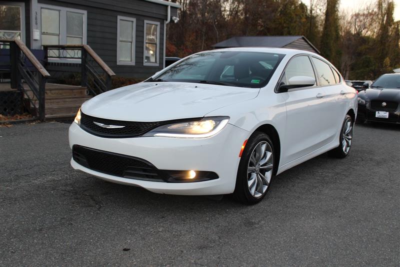 2015 Chrysler 200 S