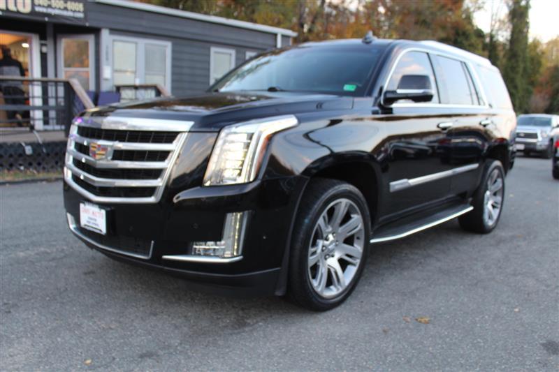 2017 Cadillac Escalade Luxury