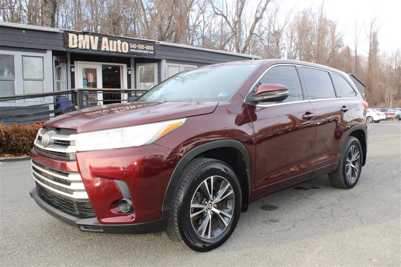 2018 TOYOTA HIGHLANDER LE