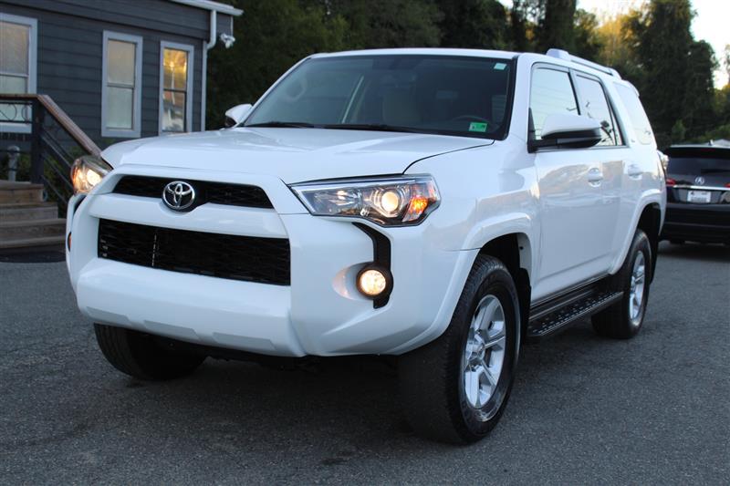 2017 TOYOTA 4RUNNER SR5