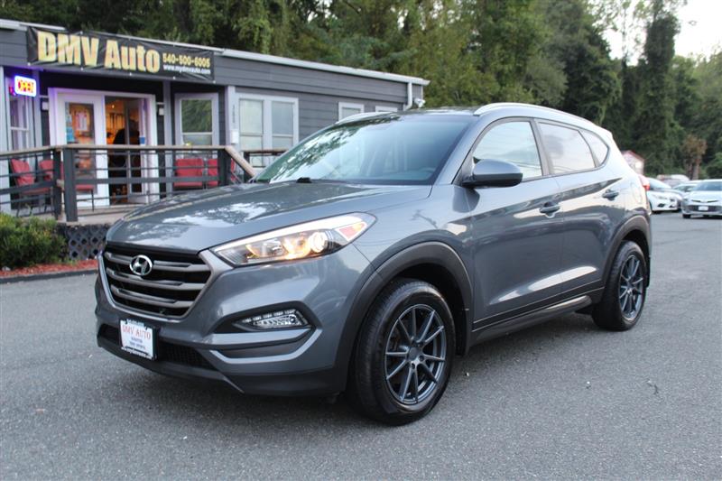 2016 HYUNDAI TUCSON SE