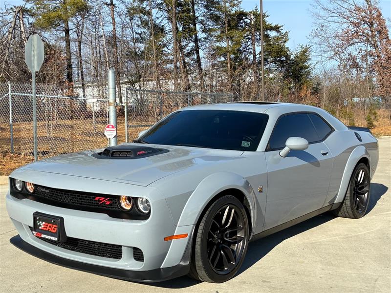 2021 Dodge Challenger R/T's photo