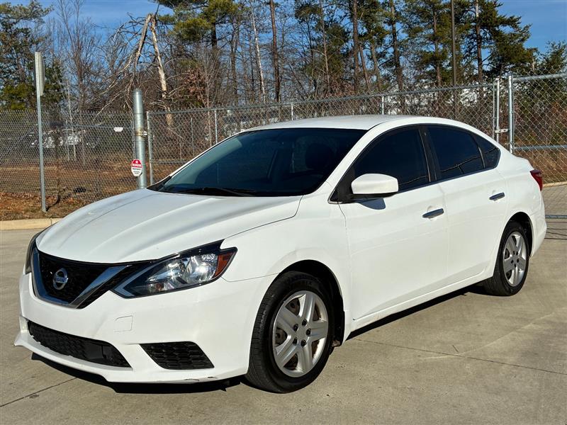 2019 Nissan Sentra S's photo