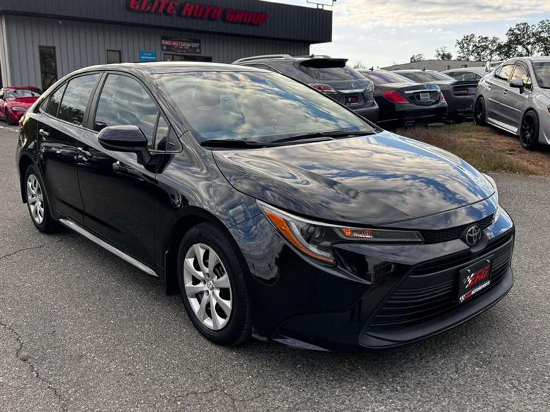 2024 TOYOTA COROLLA LE