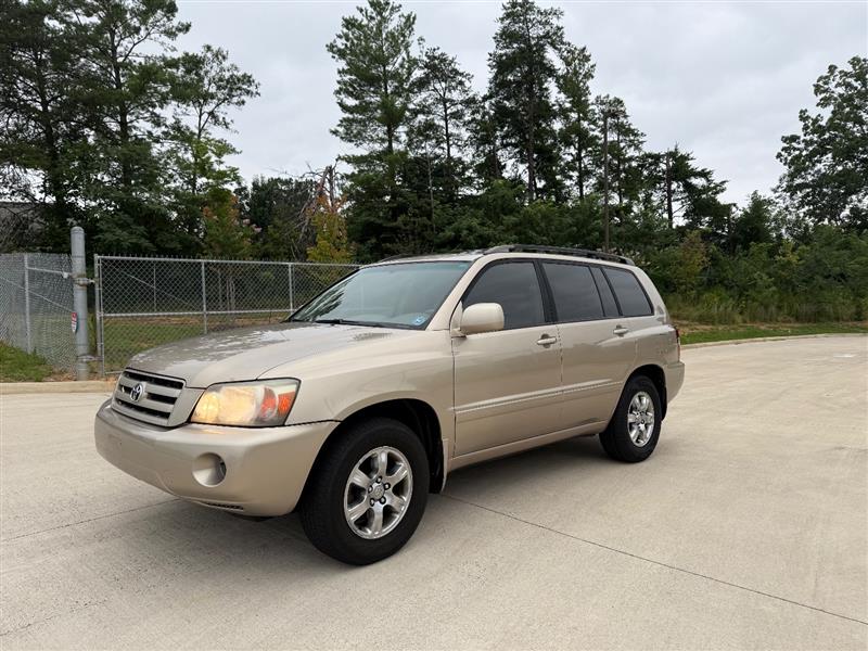 2004 TOYOTA HIGHLANDER 