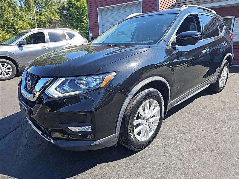 2018 Nissan Rogue SV's photo