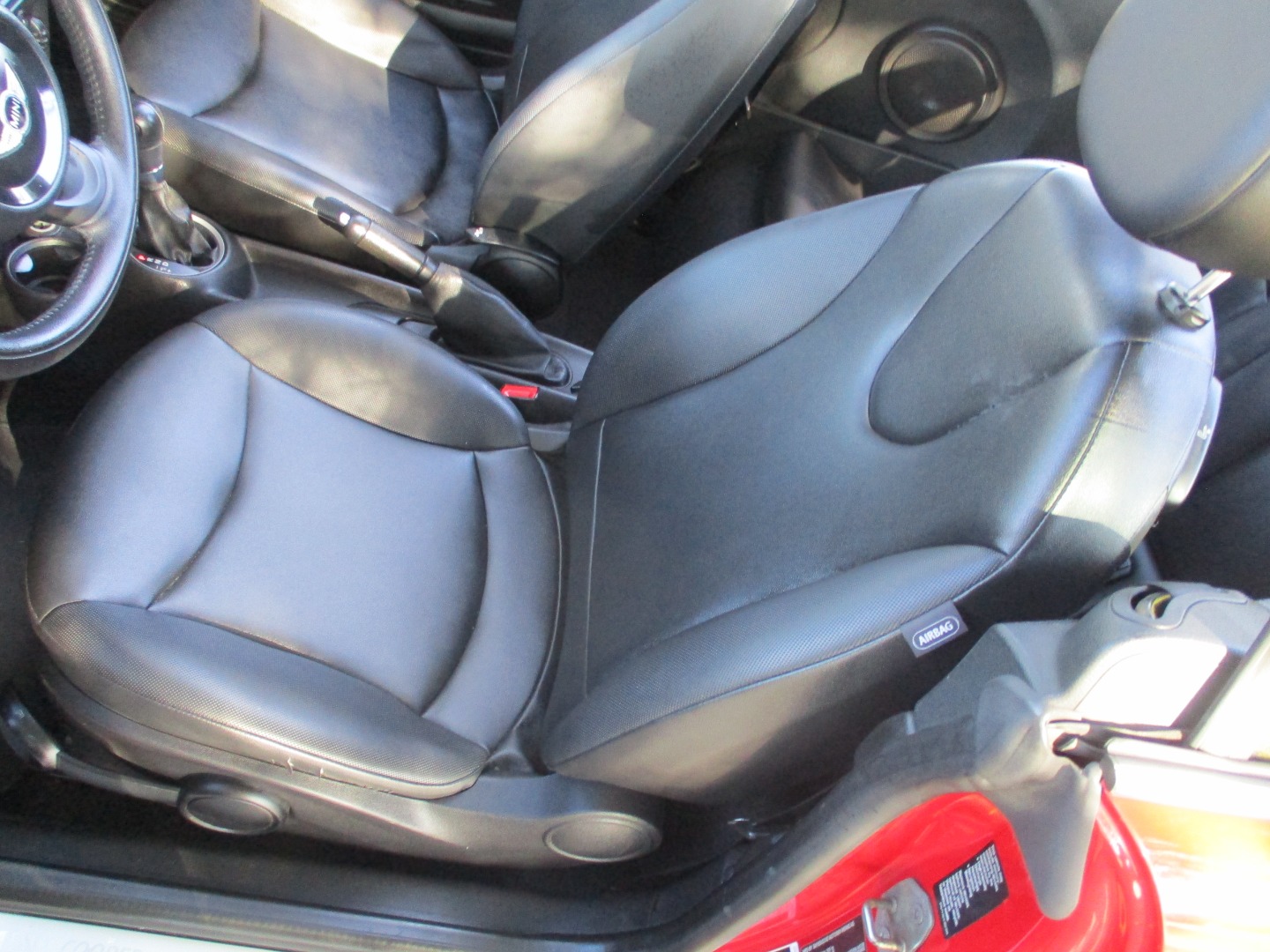 2013 MINI Cooper Base photo 11