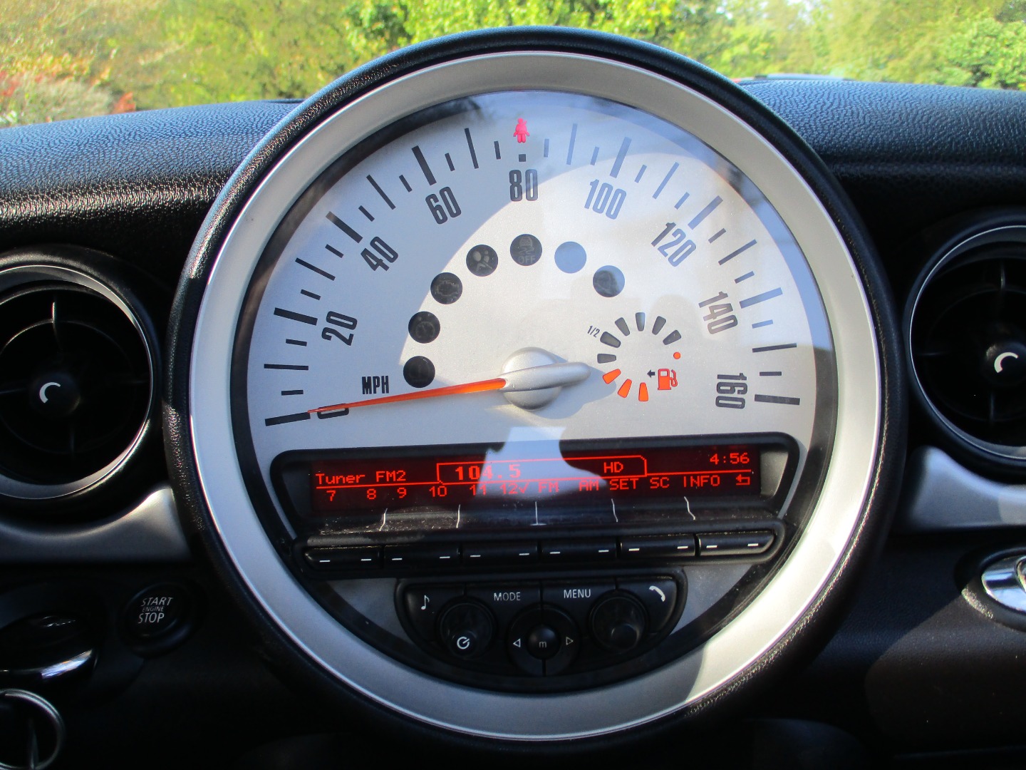 2013 MINI Cooper Base photo 15
