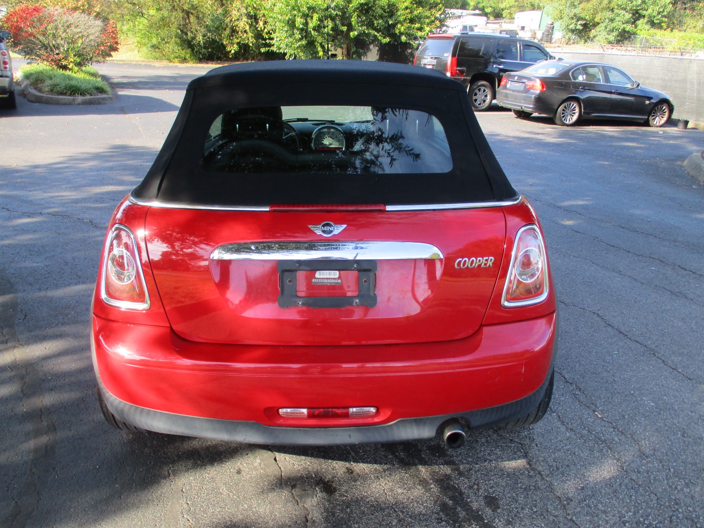 2013 MINI Cooper Base photo 18