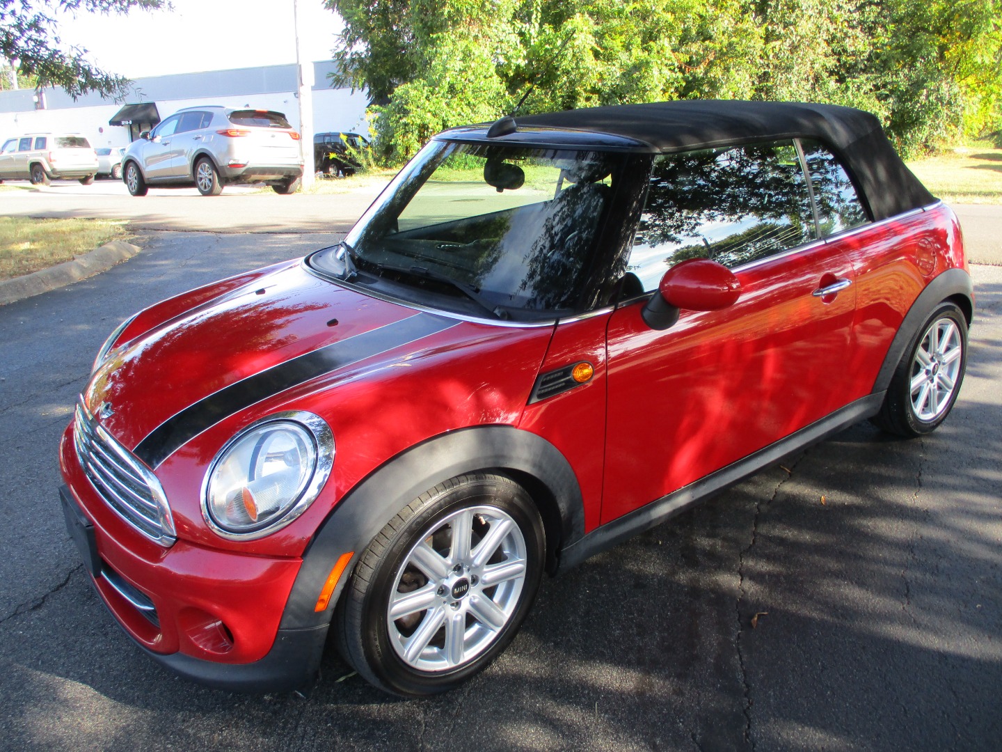 2013 MINI Cooper Base photo 22