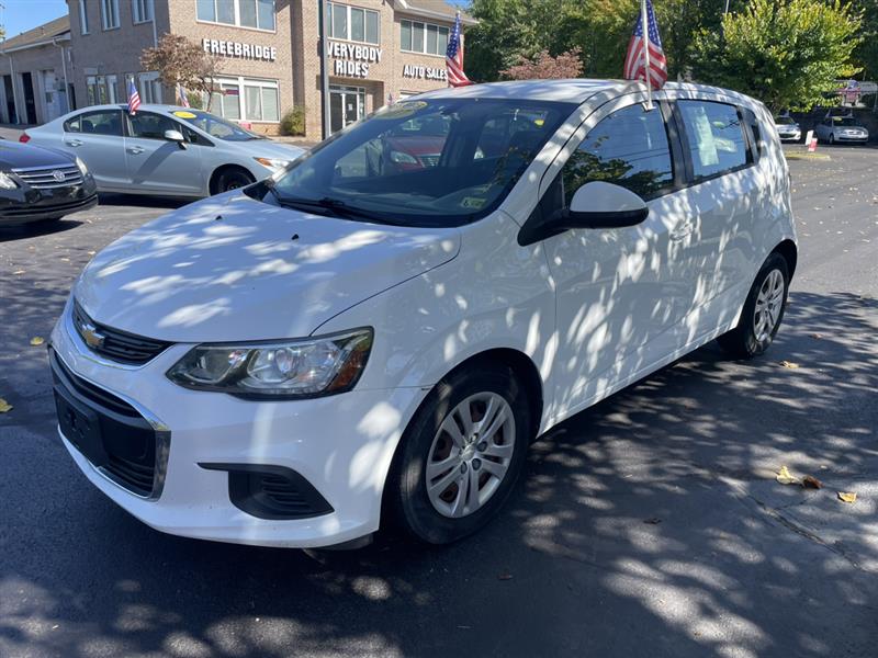 2017 CHEVROLET SONIC LT