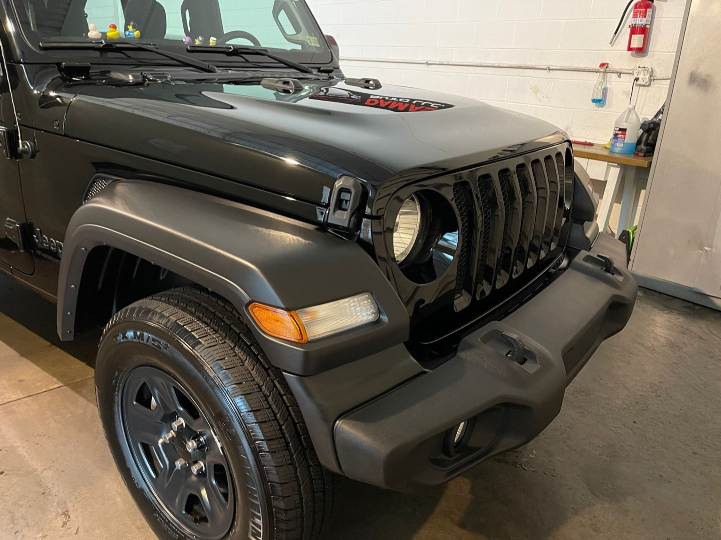 2023 Jeep Wrangler 4-Door Sport photo 29