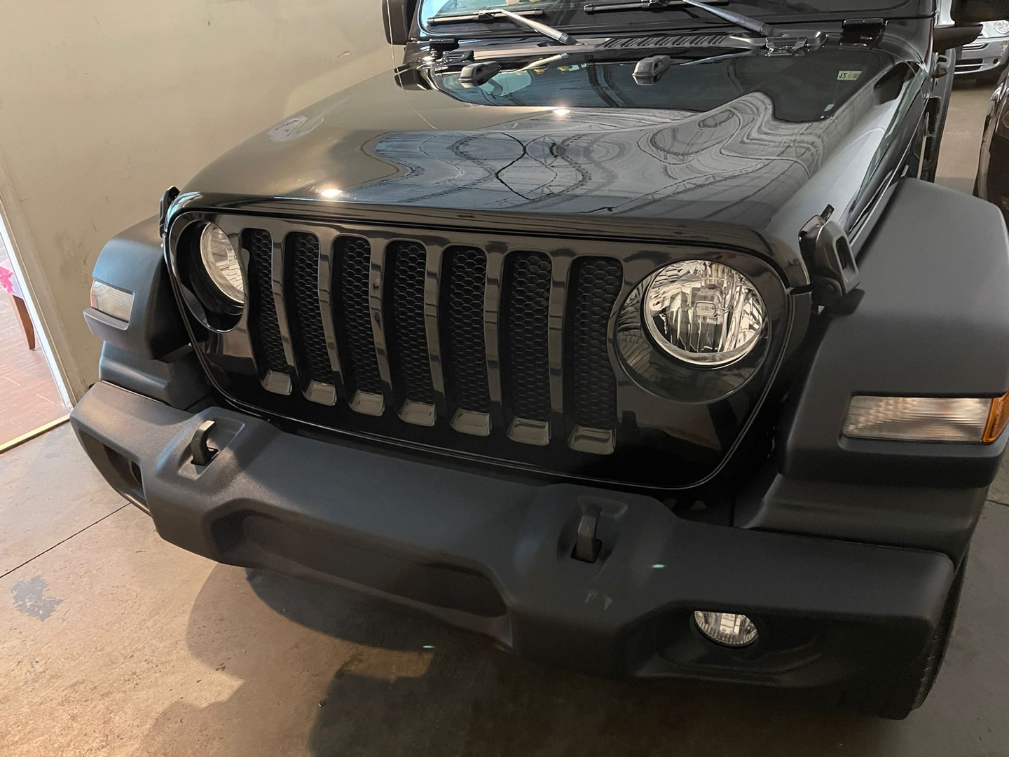 2023 Jeep Wrangler 4-Door Sport photo 28