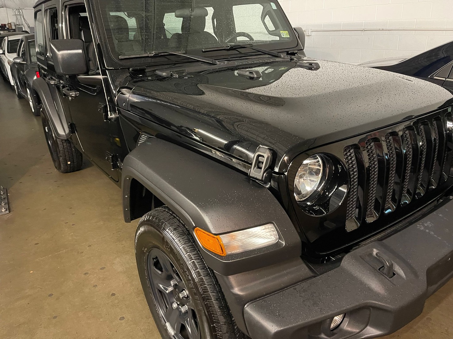 2023 Jeep Wrangler 4-Door Sport photo 7