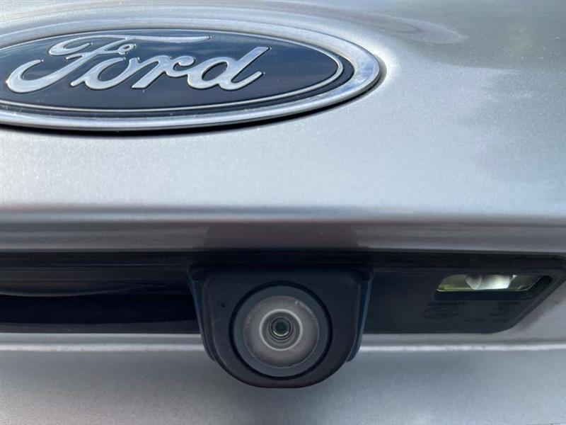 2015 Ford Focus SE photo 24
