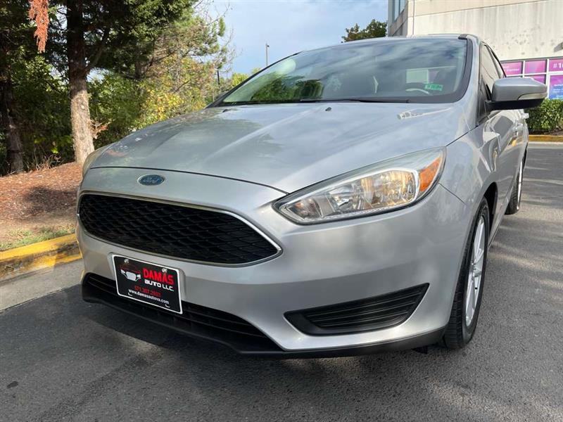 2015 Ford Focus SE photo 31
