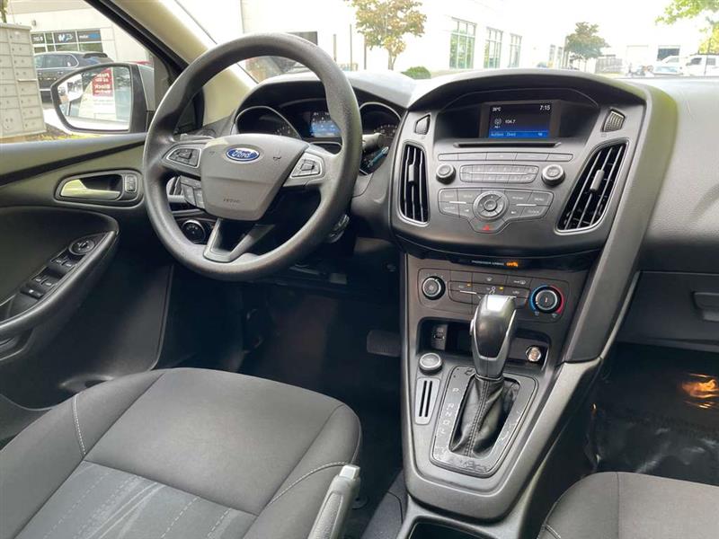 2015 Ford Focus SE photo 6