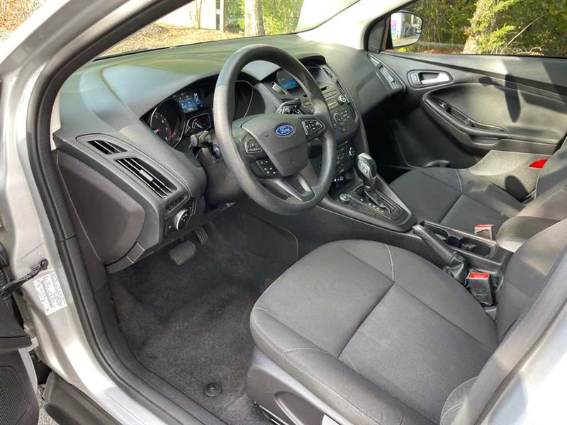 2015 Ford Focus SE photo 45