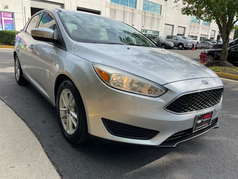 2015 Ford Focus SE photo 35