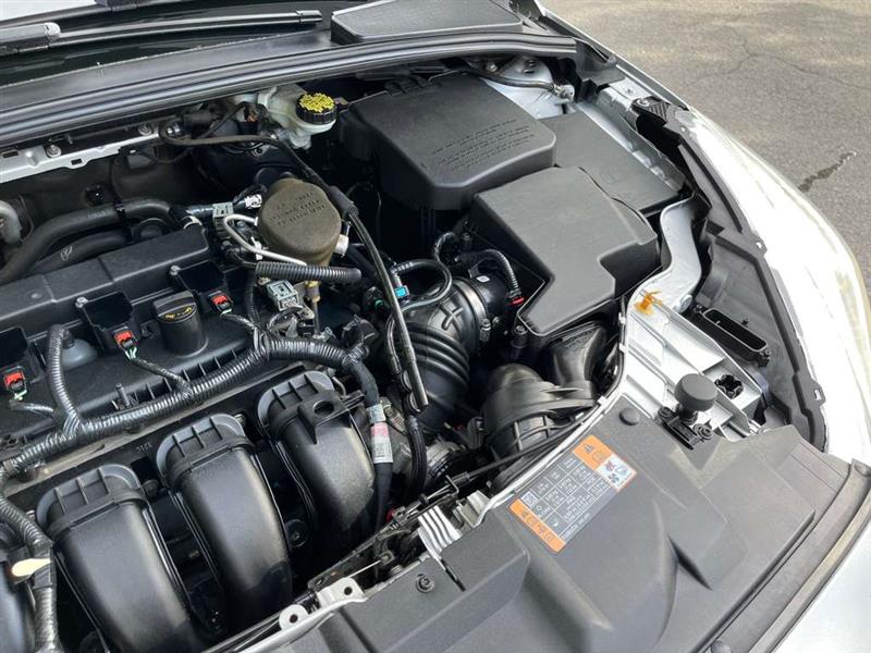 2015 Ford Focus SE photo 62