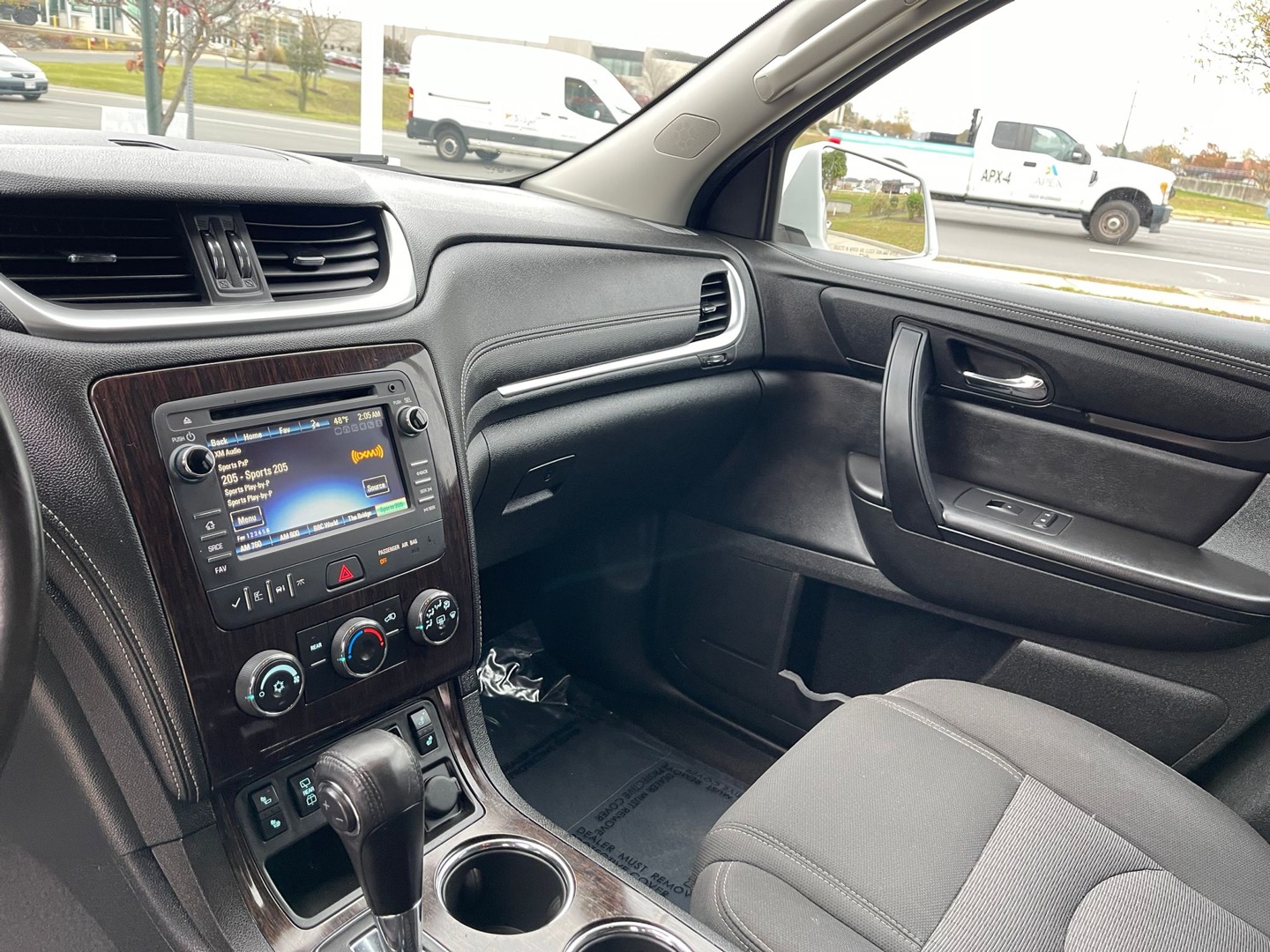 2016 Chevrolet Traverse 1LT photo 99