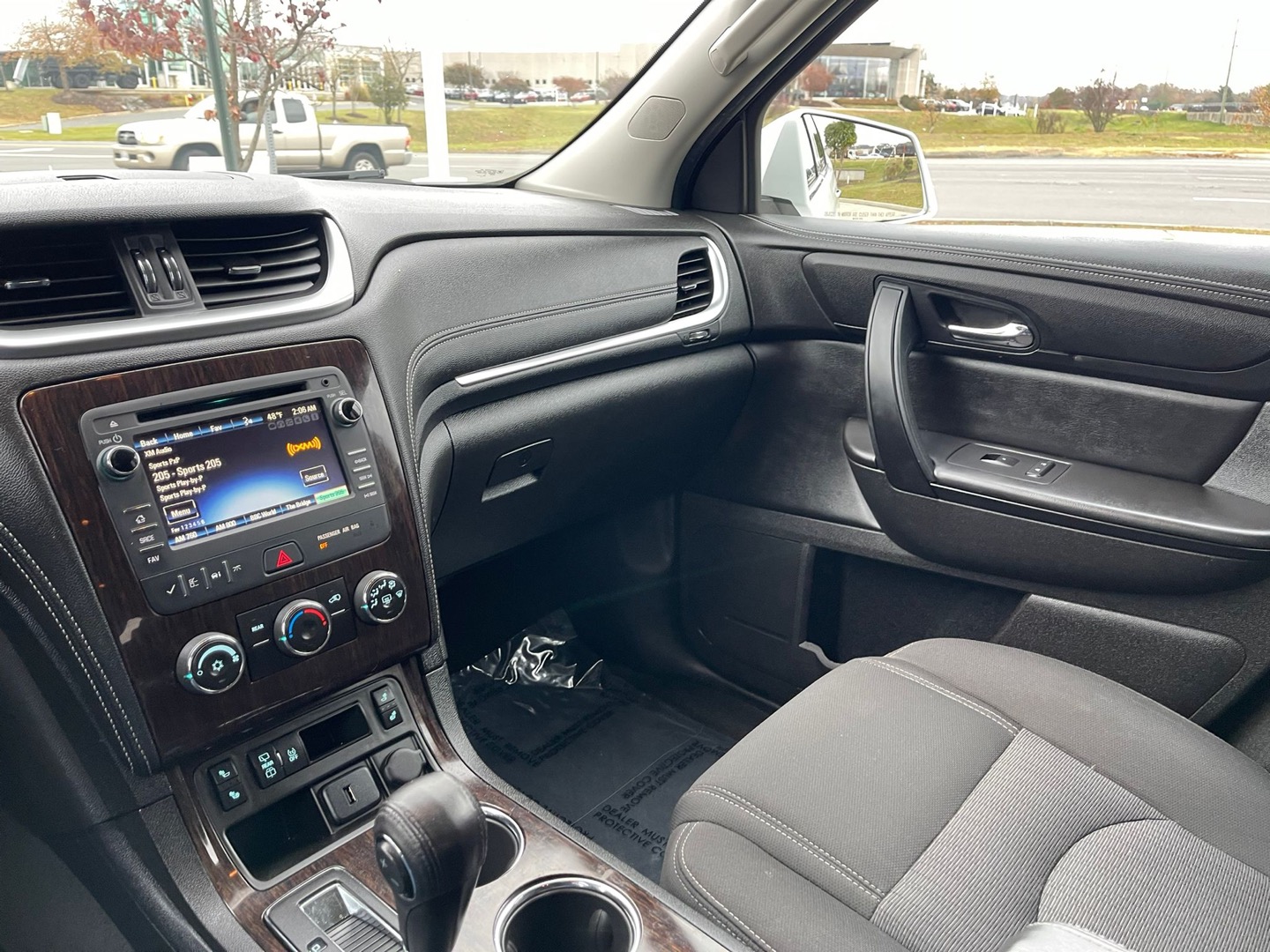 2016 Chevrolet Traverse 1LT photo 105