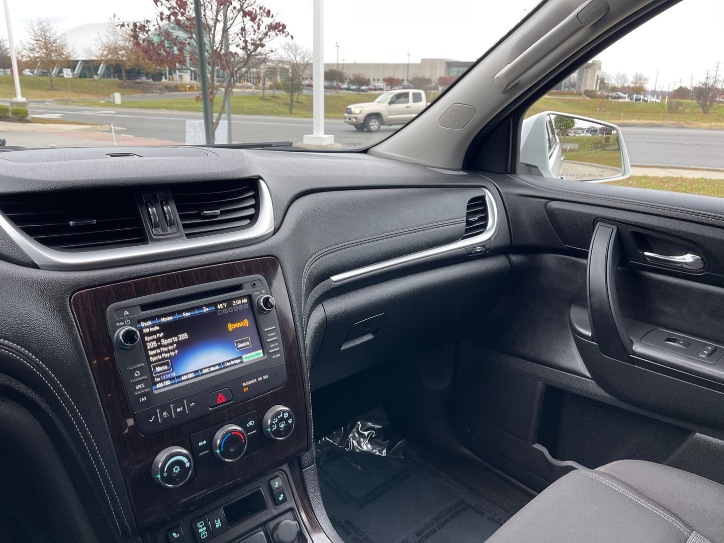 2016 Chevrolet Traverse 1LT photo 106