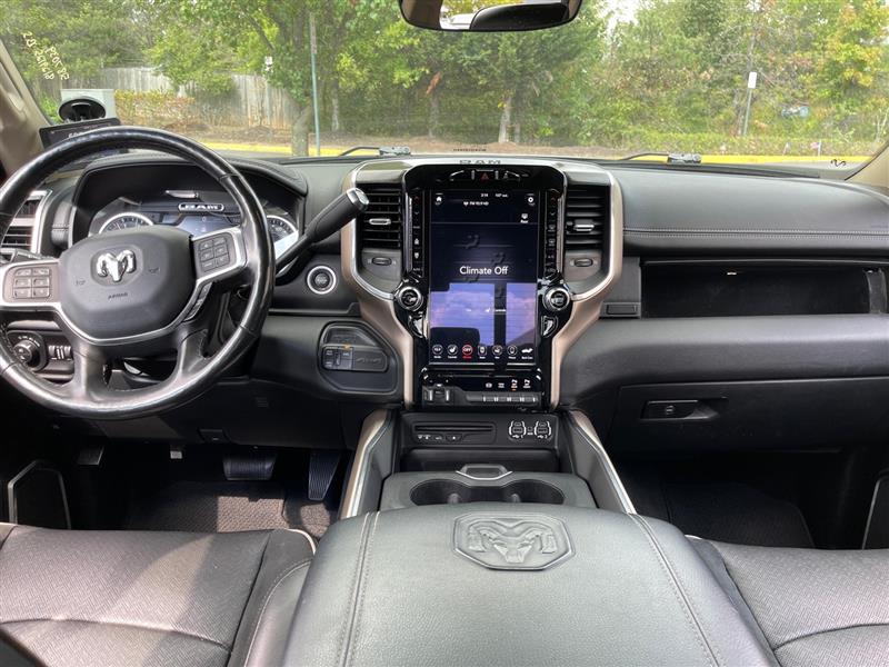 2019 Ram 3500 Laramie photo 8